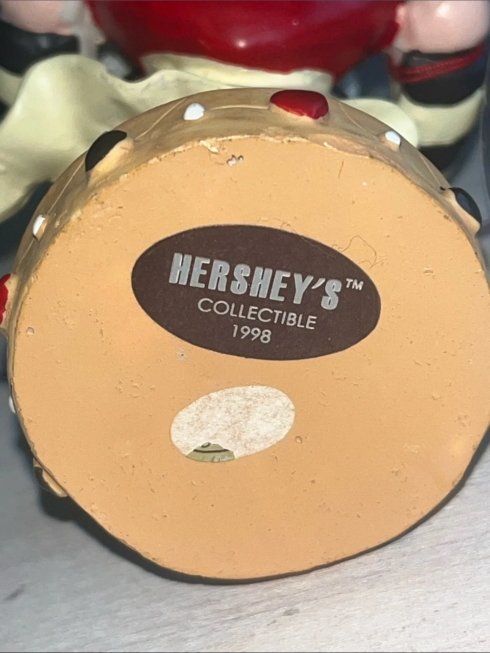 Hershey’s 1998 Collectible Elf with Happy Valentine’s Day Heart by Kurt S Adler